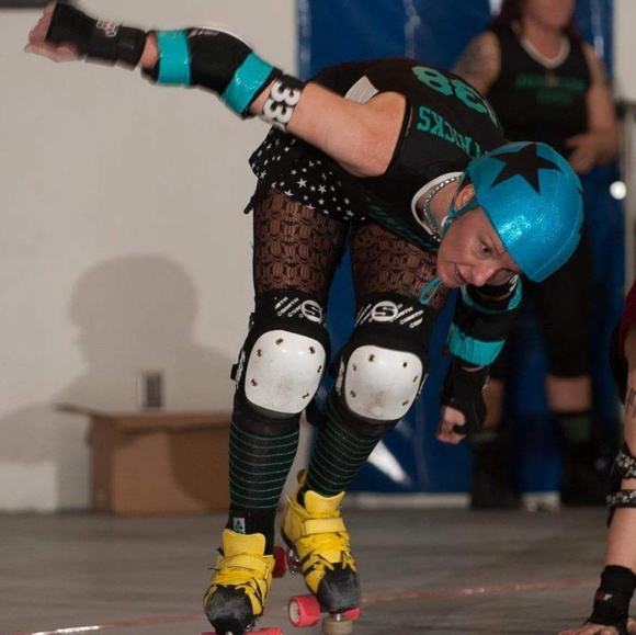 Meet your Posher, Brandi - Picture 2 of 4